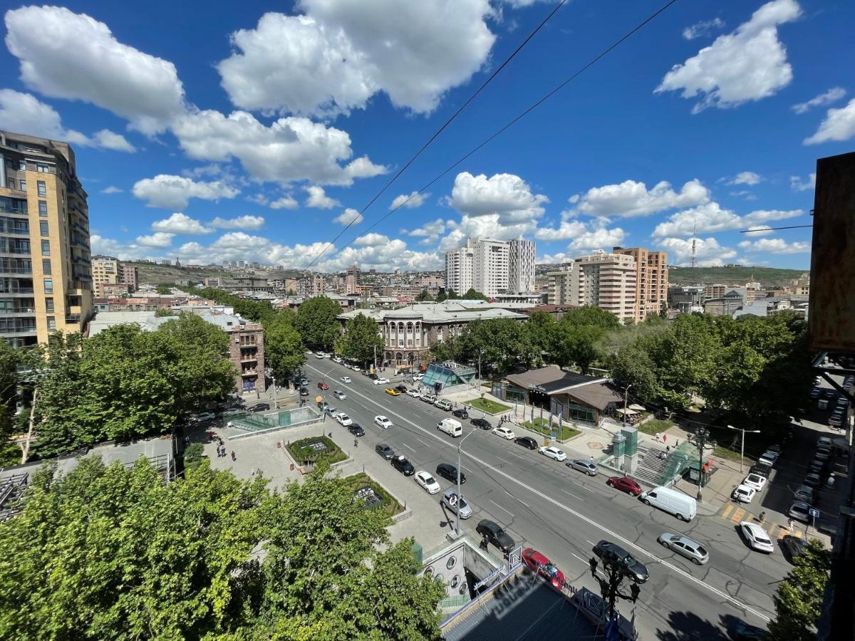 Panorama Apartments เยเรวาน ภายนอก รูปภาพ